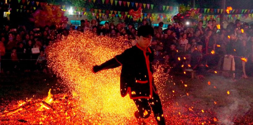 Lễ hội nhảy lửa của người Pà Thẻn, Hà Giang