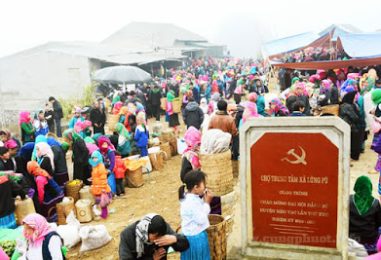 Chợ phiên Lũng Pù, Mèo Vạc, Hà Giang