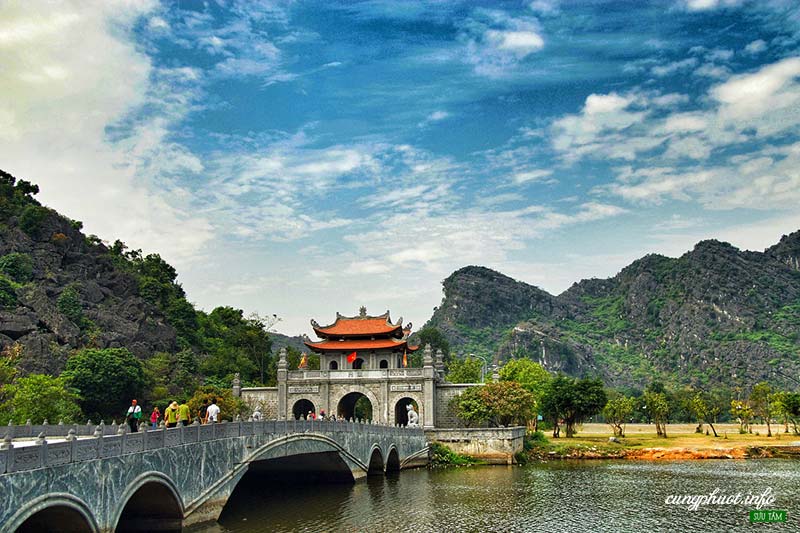 Kinh nghiệm du lịch Hoa Lư, Ninh Bình (Cập nhật 03/2023)