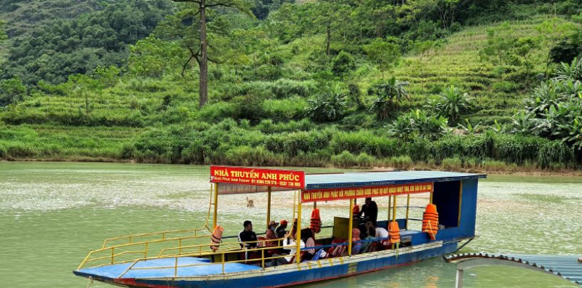 Hướng dẫn đi thuyền trên sông Nho Quế
