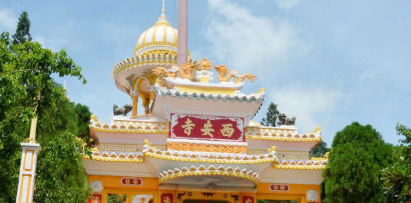 Ngôi chùa có kiến trúc nghệ thuật Ấn Độ ở Châu Đốc